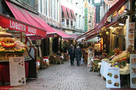 Rue des Bouchers (butcher's street) outdoor cafe walk - Beenhouwersstraat, Brussels, Belgium